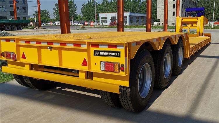 How Much 90T Lowboy Gooseneck Trailer Near Me