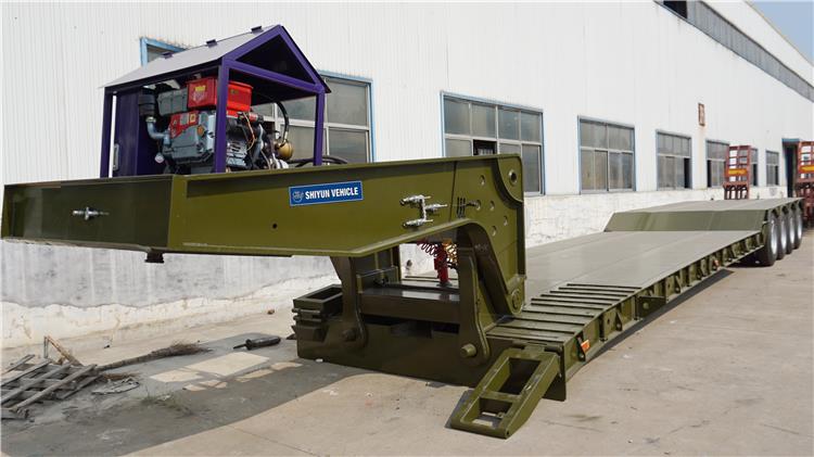 4 Axle 60 Ton Detachable Lowboy Trailer for Sale In Mauritania
