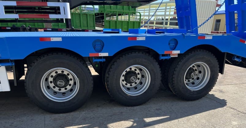 60 Ton 3 Axle Low Bed Trailer for Sale